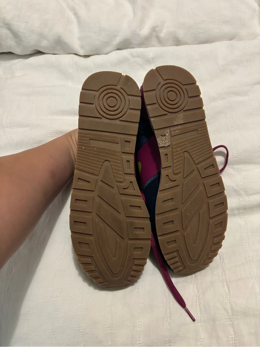 Tretorn Navy and Berry Low-Top Sneakers